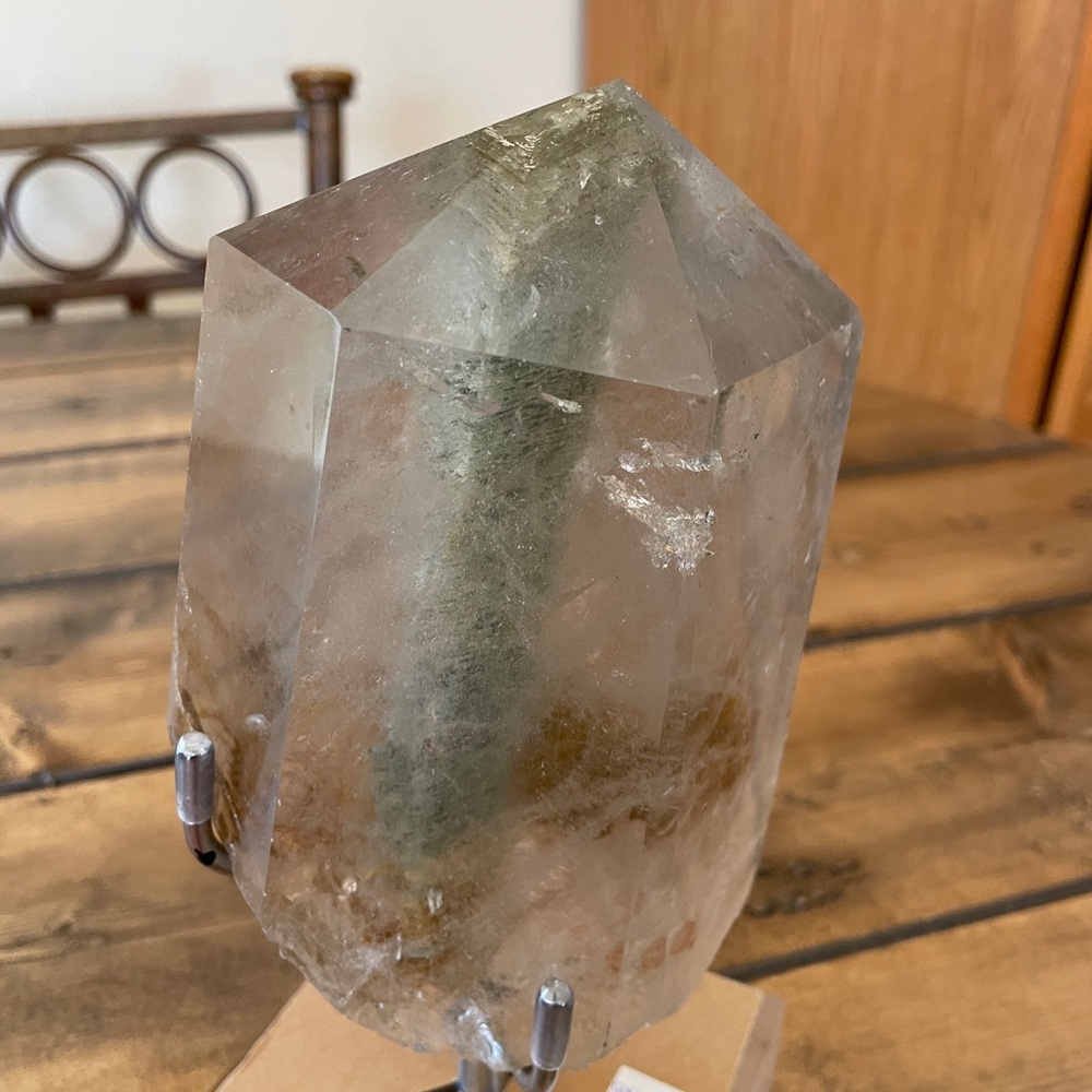 Natural Quartz Crystal Point - Picture 15 of 15
